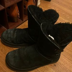 Black Ugg boots size 6